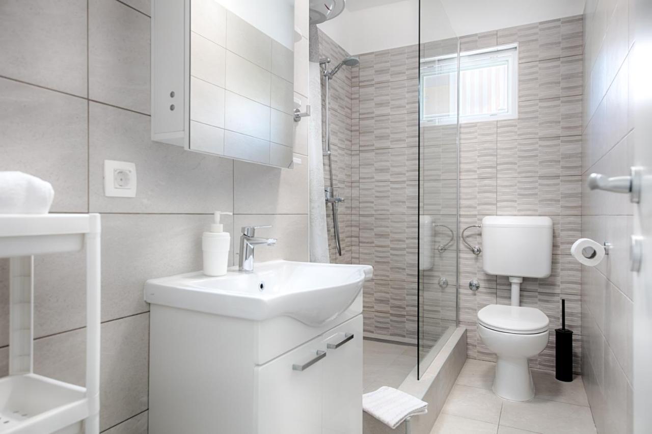 Apartmani Dule Komiža Exterior foto
