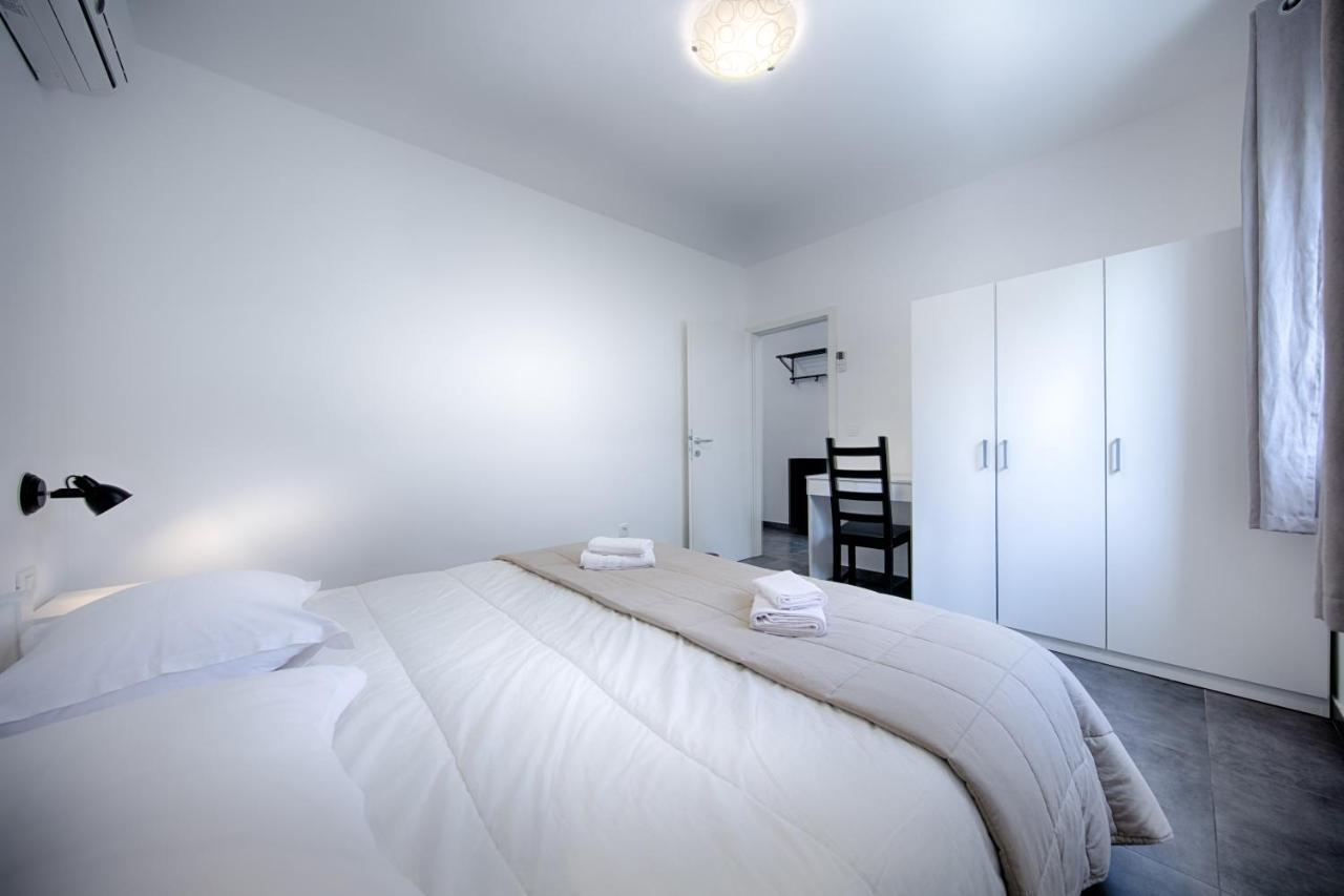 Apartmani Dule Komiža Exterior foto