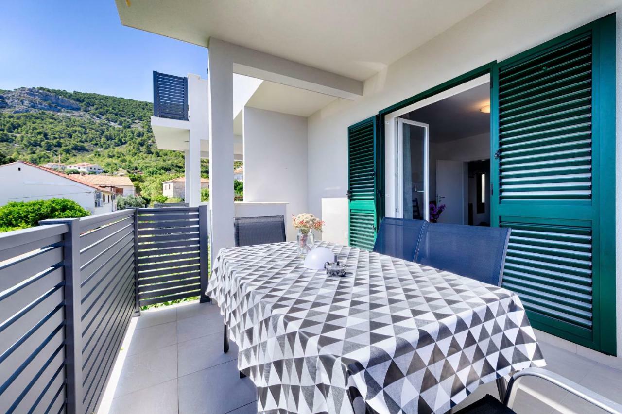 Apartmani Dule Komiža Exterior foto